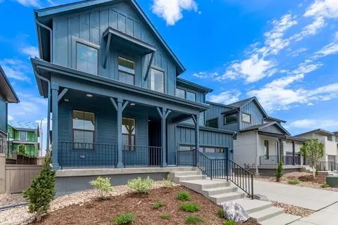 5608 Grandville Ave, Longmont, CO 80503