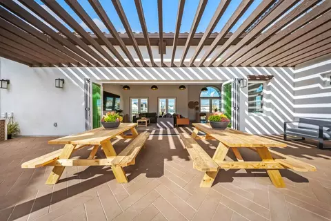 View/Area - 542 Via Zibello, Camarillo, CA 93012 photo 2 of 3