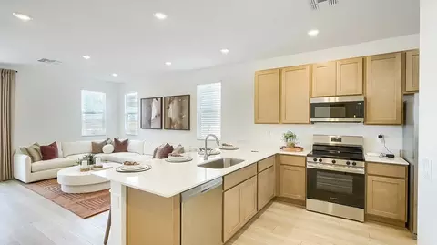 Kitchen - 1976 W Ramona Ave, Apache Junction, AZ 85120 photo 2 of 4
