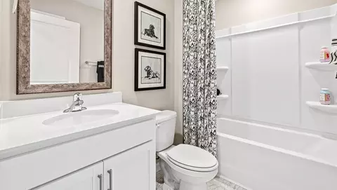 Bath - 3405 Woodcross Dr, Moore, SC 29369 photo 1 of 3