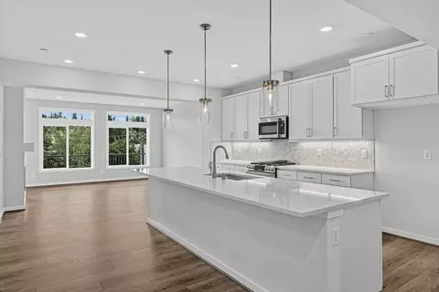 13202 NE 127th Ct UNIT D, Kirkland, WA 98034