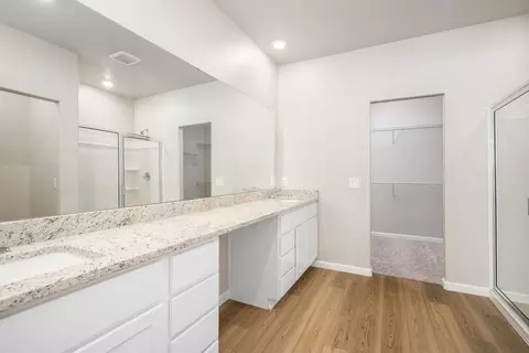 Bath - 709 Ashleigh Dr, Tuttle, OK 73089 photo 1 of 2