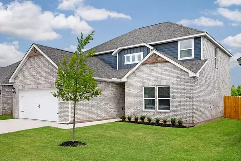 Exterior - 709 Ashleigh Dr, Tuttle, OK 73089 photo 2 of 12