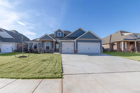 Exterior - 2800 Heather Hvn, Moore, OK 73160 photo 5 of 38