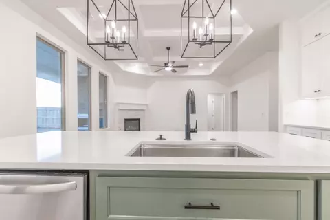 Kitchen - 2800 Heather Hvn, Moore, OK 73160 photo 18 of 24