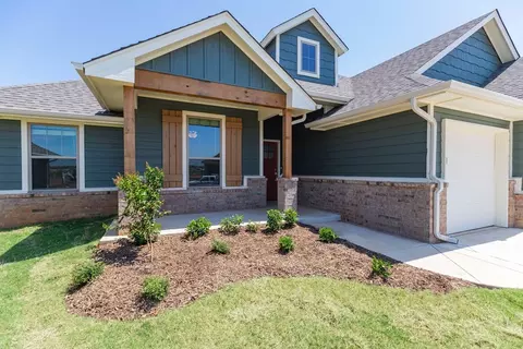 Exterior - 2800 Heather Hvn, Moore, OK 73160 photo 26 of 38