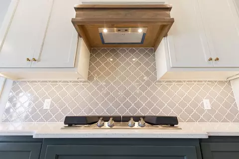Kitchen - 2800 Heather Hvn, Moore, OK 73160 photo 3 of 24