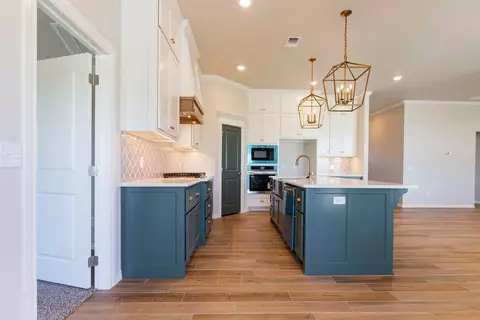 Kitchen - 2800 Heather Hvn, Moore, OK 73160 photo 7 of 24