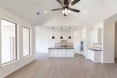 Living - 2800 Heather Hvn, Moore, OK 73160 photo 5 of 9