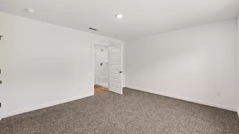 Bedroom - 4069 Ramus Dr, Chipley, FL 32428 photo 3 of 9