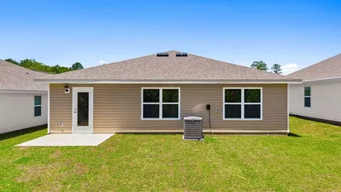 Exterior - 4069 Ramus Dr, Chipley, FL 32428 photo 2 of 5
