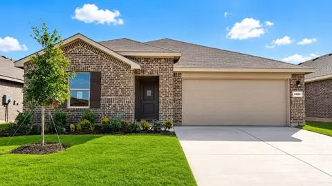 8505 Bluebonnet Bend Rd, Fort Worth, TX 76131