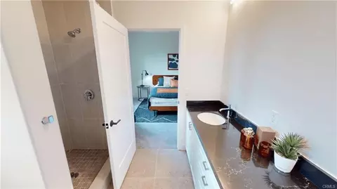 Bath - 1878 E Walnut St #213, Pasadena, CA 91107 photo 2 of 2