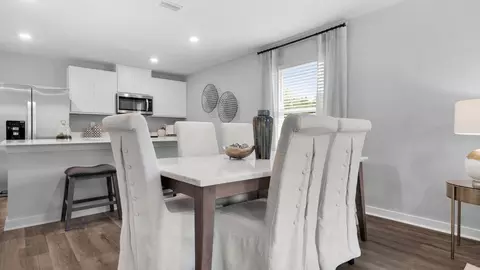 Dining - 3581 Viking Dr, Chipley, FL 32428 photo 2 of 3