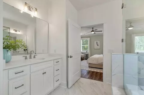 Bath - 450 Trillium Trl, Pendergrass, GA 30567 photo 3 of 9