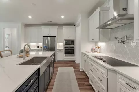 Kitchen - 450 Trillium Trl, Pendergrass, GA 30567 photo 2 of 4