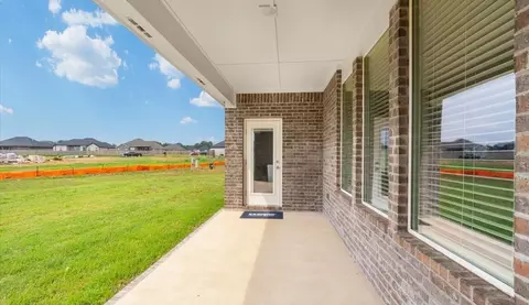 Exterior - 717 Riggs Ave, Tontitown, AR 72762 photo 2 of 2