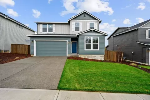 10631 SE Heritage Rd, Happy Valley, OR 97086