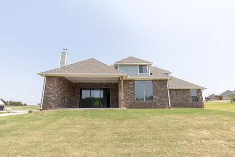 Exterior - 545 Still Mdws, Guthrie, OK 73044 photo 5 of 8