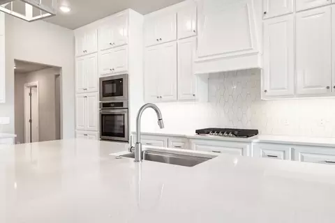 Kitchen - 545 Still Mdws, Guthrie, OK 73044 photo 1 of 2