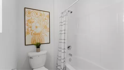 Bath - 9130 N Spokane St, Post Falls, ID 83854 photo 4 of 5