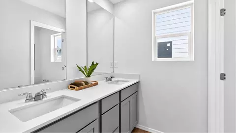 Bath - 9130 N Spokane St, Post Falls, ID 83854 photo 3 of 5