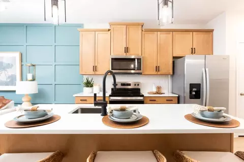 Kitchen - 20863 Murry Falls Ter, Ashburn, VA 20147 photo 4 of 7