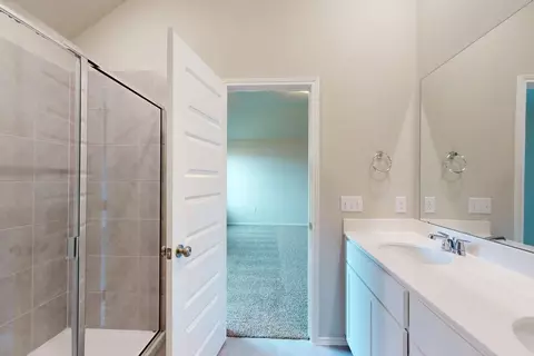 Bath - 2701 Sebring Cir, Austin, TX 78747 photo 1 of 1