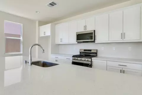 Kitchen - 9083 Carson Ave, Hesperia, CA 92344 photo 2 of 4