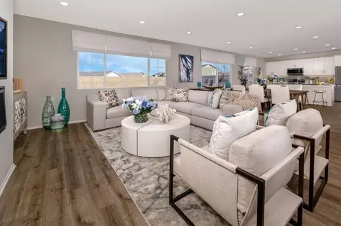 Living - 9083 Carson Ave, Hesperia, CA 92344 photo 5 of 6
