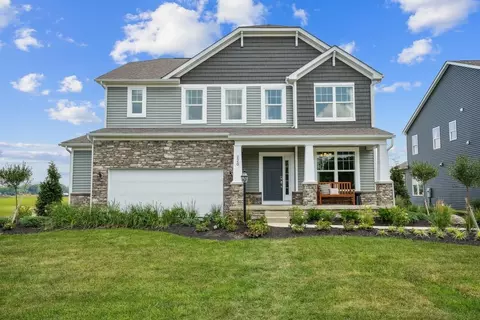 Exterior - 129 Charlie Dr, Delaware, OH 43015 photo 5 of 12