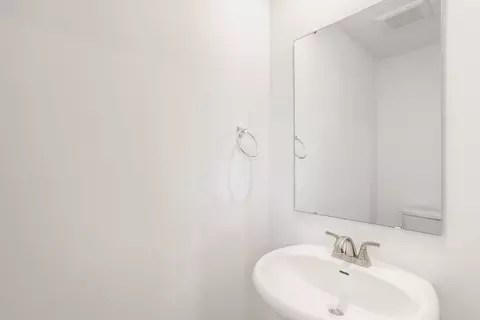 Bath - 203 Scorsese St, Springfield, OH 45505 photo 1 of 13