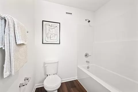 Bath - 203 Scorsese St, Springfield, OH 45505 photo 8 of 13