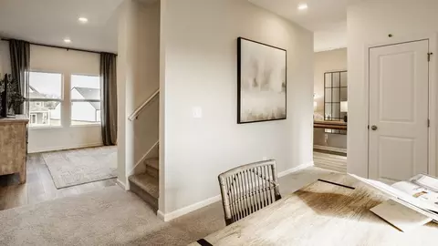 Entry Way - 203 Scorsese St, Springfield, OH 45505 photo 3 of 10