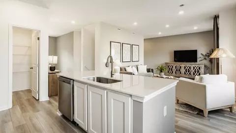 Kitchen - 203 Scorsese St, Springfield, OH 45505 photo 5 of 7