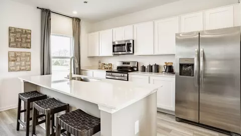 Kitchen - 203 Scorsese St, Springfield, OH 45505 photo 2 of 7