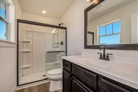 Bath - Valley View Court, Marshall, MI 49068 photo 2 of 4