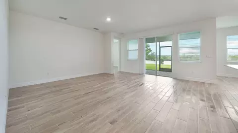 Living - 3980 Kennebunk Loop, Mount Dora, FL 32757 photo 6 of 7