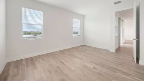 Bedroom - 3980 Kennebunk Loop, Mount Dora, FL 32757 photo 6 of 9