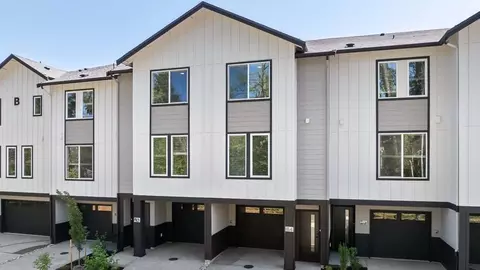 16202 Manor Way UNIT F6, Lynnwood, WA 98087