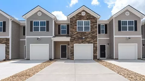 105 Pleasant Woods Trl, Greenville, SC 29605