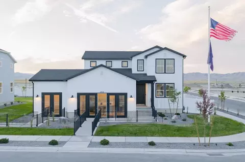 Exterior - 295 Clear Granite Way, Eagle Mountain, UT 84005 photo 5 of 10