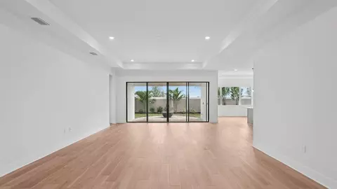 Living - 8308 Golden Beach Ct, Parrish, FL 34219 photo 1 of 3
