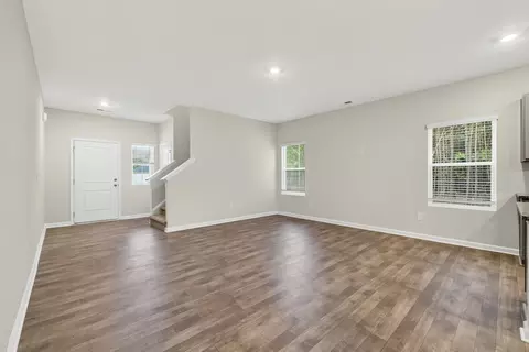 Living - 40 Gus Ct, Bunnlevel, NC 28323 photo 1 of 4