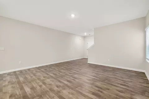 Living - 40 Gus Ct, Bunnlevel, NC 28323 photo 2 of 4