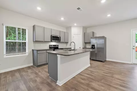 Kitchen - 40 Gus Ct, Bunnlevel, NC 28323 photo 1 of 6
