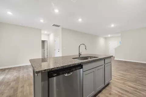 Kitchen - 40 Gus Ct, Bunnlevel, NC 28323 photo 5 of 6