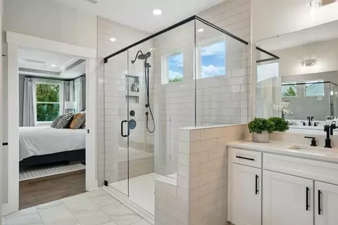 Bath - 175 Ford Meadows Dr, Garner, NC 27529 photo 4 of 8