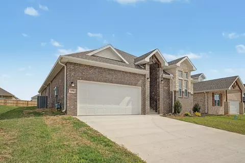 Exterior - 1090 Garrett Ln, Centerton, AR 72719 photo 2 of 2