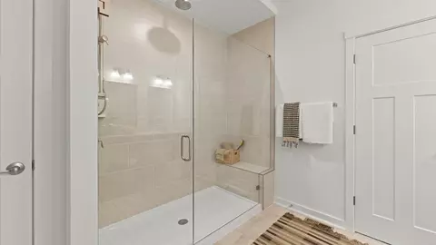 Bath - 3301 Greycliff Trl, Franklin, OH 45005 photo 3 of 9